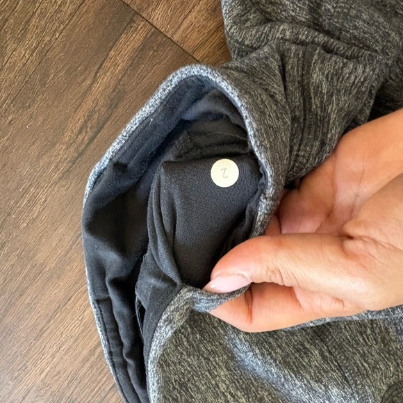 Lululemon Run: Turn Around Tight
Heathered Black - Picture 9 of 10